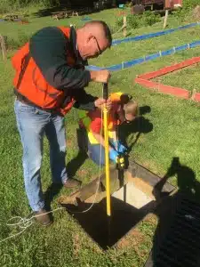DEQ personnel helping to isolate the sourch of leak
