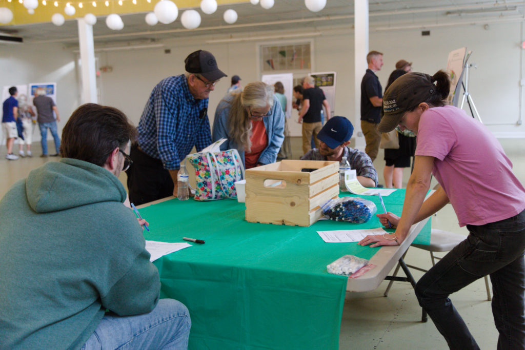 LoS_ __Community members provide input on the future of Blannahassett Island __