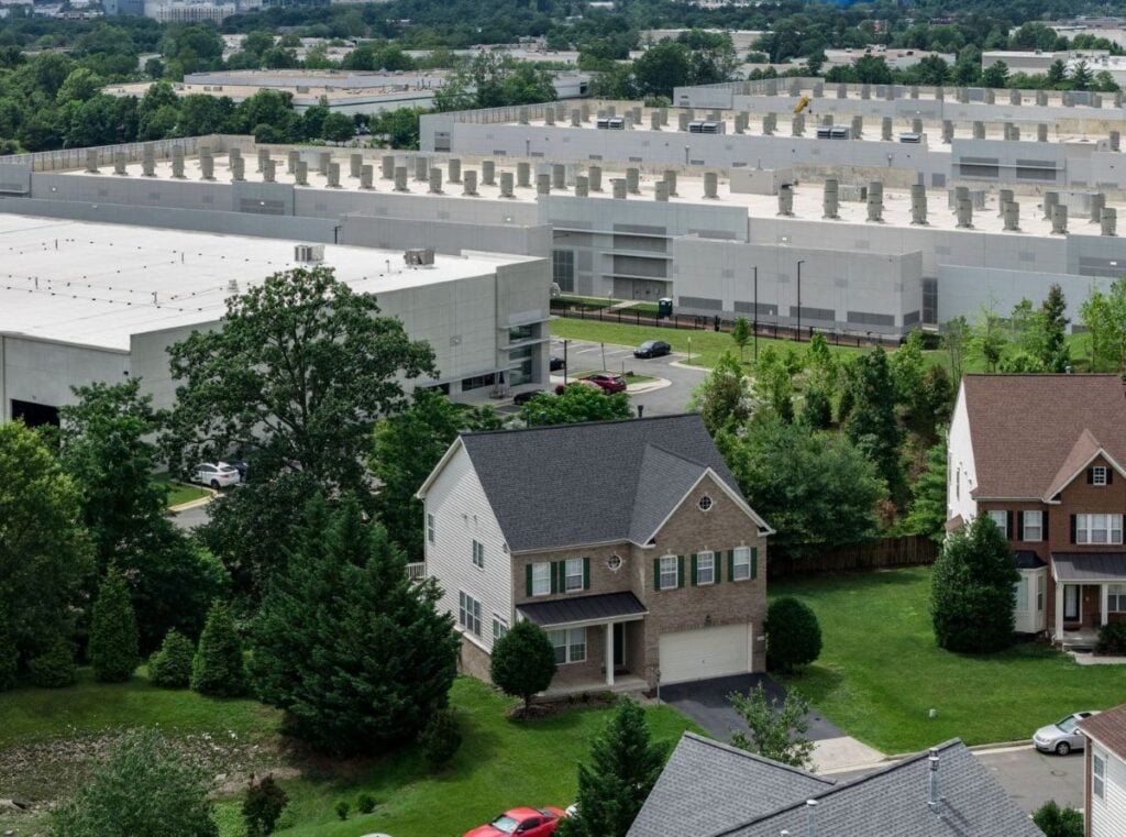 SELC-VA-DataCenterAlley-0625-171-©SanjaySuchak-paid_